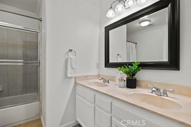 Detail Gallery Image 35 of 36 For 1868 Auburn Oak Way, Chico,  CA 95928 - 4 Beds | 2/1 Baths