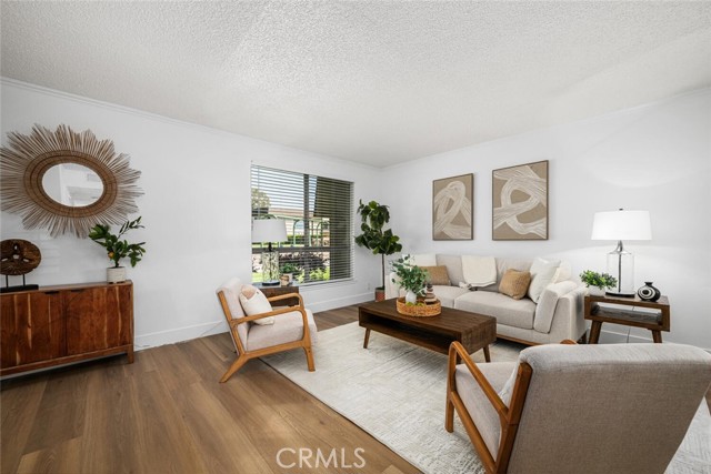 Detail Gallery Image 10 of 73 For 4236 Larwin, Cypress,  CA 90630 - 4 Beds | 2/1 Baths