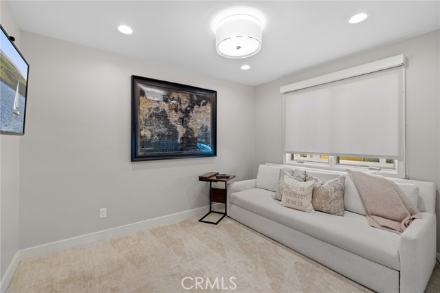 Detail Gallery Image 19 of 26 For 219 Diamond Ave, Newport Beach,  CA 92662 - 3 Beds | 3 Baths