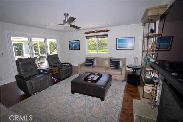 1736 Bayport Way, Newport Beach CA: https://media.crmls.org/medias/3b54388e-0cf1-49dd-b6c4-b2f15c7293a5.jpg