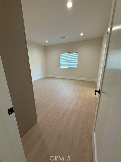 Detail Gallery Image 9 of 11 For 17449 Tribune St, Granada Hills,  CA 91344 - 3 Beds | 2 Baths