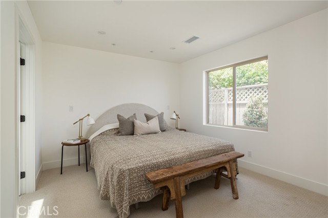 Image 31 of 42 For 212 19th Street