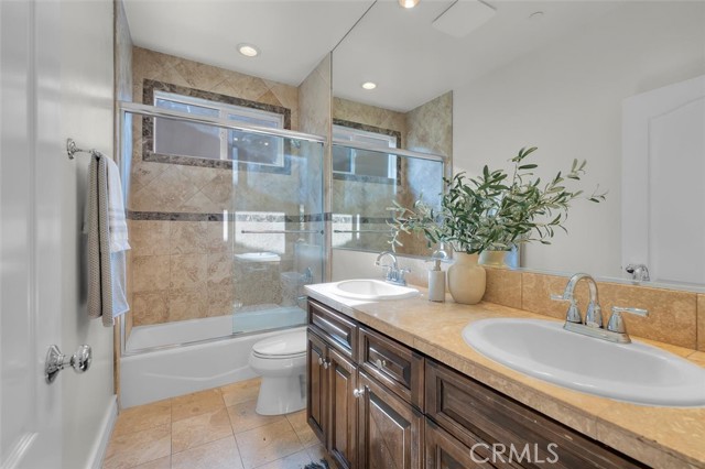 2016 Robinson Street, Redondo Beach CA: https://media.crmls.org/medias/3b55f631-a179-4008-827d-226e1f6b9946.jpg