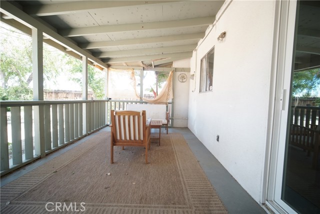 61740 Oleander Drive, Joshua Tree CA: https://media.crmls.org/medias/3b560c48-be04-4f4c-a175-37d857cf58f6.jpg