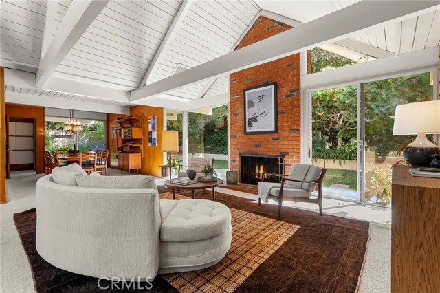 Detail Gallery Image 8 of 56 For 1074 N Granada, Orange,  CA 92869 - 5 Beds | 2 Baths