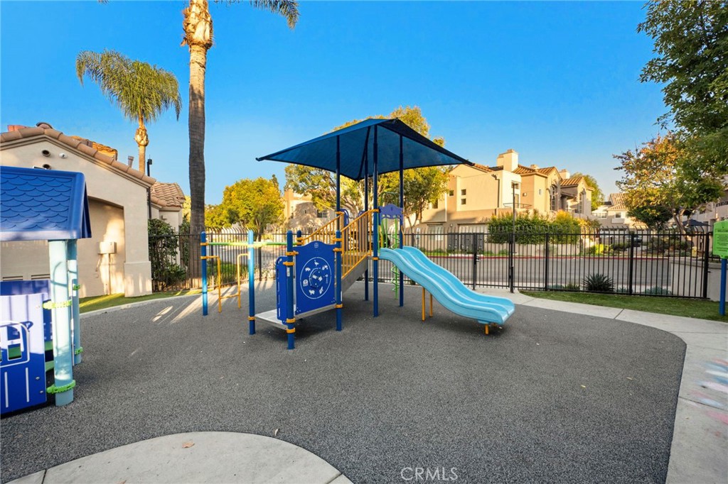 3b5638d8 Dd66 4675 933c C962dfb5101b