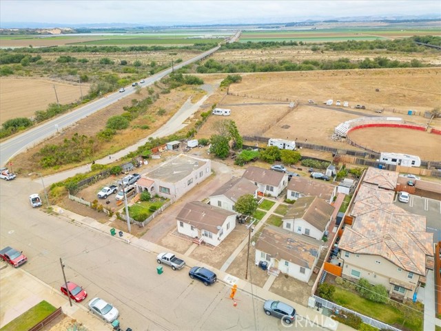 4589 12th Street, Guadalupe CA: https://media.crmls.org/medias/3b564d44-ca9f-472a-a7ae-85fc2f29caa8.jpg