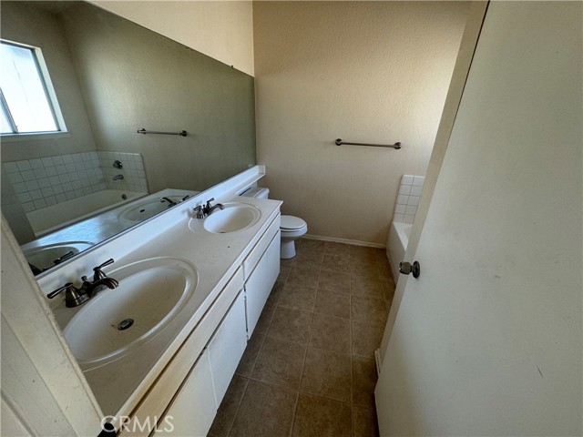 Detail Gallery Image 38 of 53 For 6133 Katrina Pl, Palmdale,  CA 93552 - 4 Beds | 2 Baths