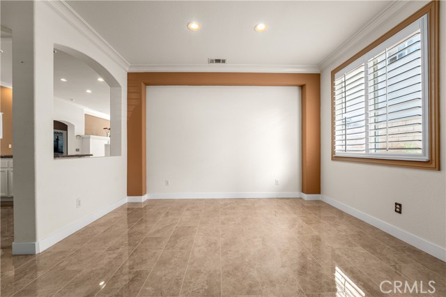 Image 5 of 30 For 960 Hemingway Drive