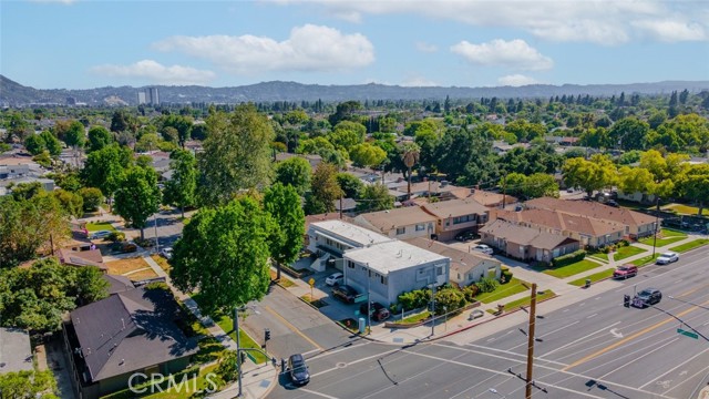 Detail Gallery Image 3 of 4 For 1341 N Keystone St, Burbank,  CA 91506 - – Beds | – Baths