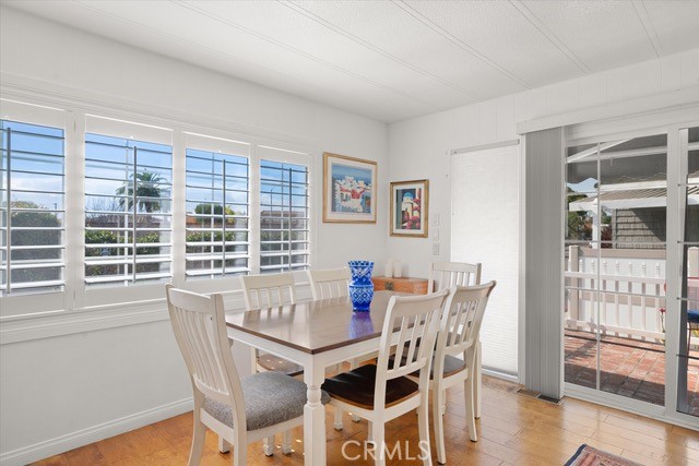 Detail Gallery Image 6 of 38 For 238 Plymouth Ave, Newport Beach,  CA 92660 - 3 Beds | 2 Baths