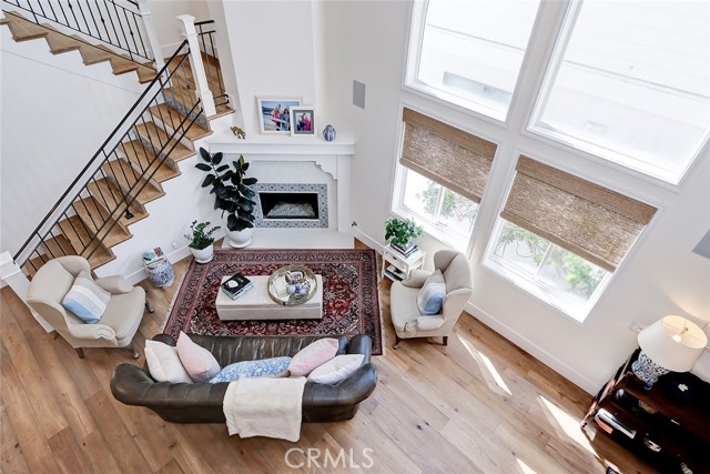 2304 Elm Avenue, Manhattan Beach, California 90266, 5 Bedrooms Bedrooms, ,4 BathroomsBathrooms,Residential,Sold,Elm,SB21197598