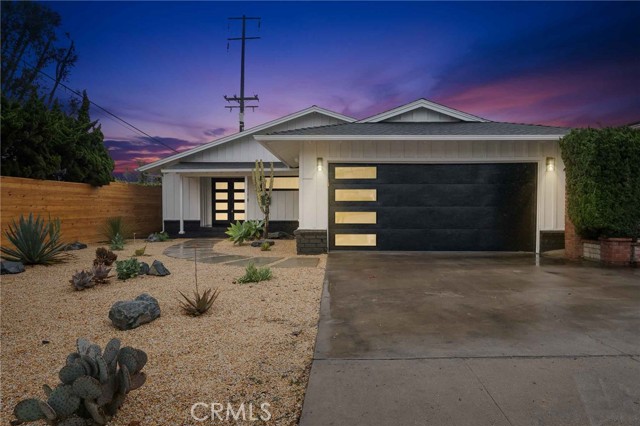 2416 Palm Avenue, Manhattan Beach CA: https://media.crmls.org/medias/3b58c98b-3818-4709-b064-59e5b1a2b572.jpg