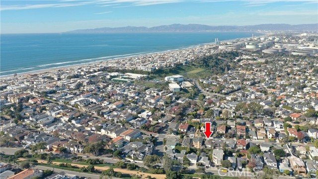 616 Marine Avenue, Manhattan Beach, California 90266, 2 Bedrooms Bedrooms, ,1 BathroomBathrooms,Residential,Sold,Marine,SB24003477