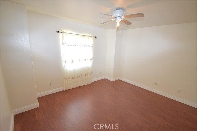 13647 Mesa Linda Avenue, Victorville CA: https://media.crmls.org/medias/3b5a4118-0809-4e65-9603-744818732058.jpg