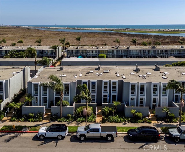 Detail Gallery Image 20 of 28 For 4006 Aladdin Dr, Huntington Beach,  CA 92649 - 2 Beds | 3 Baths