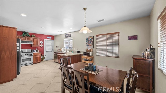 Detail Gallery Image 7 of 36 For 6048 Fidler Ave, Lakewood,  CA 90712 - 3 Beds | 2 Baths