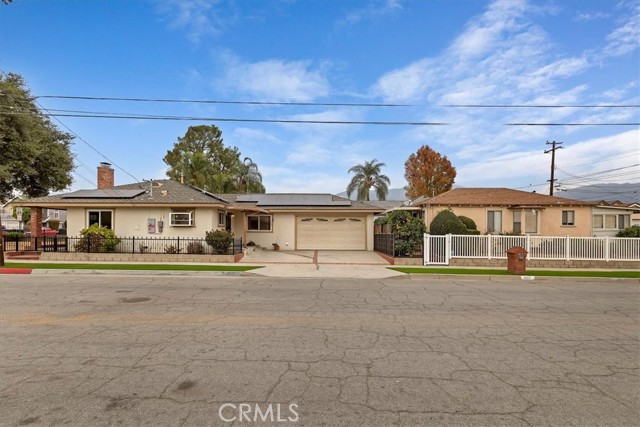 Detail Gallery Image 4 of 57 For 1856 S Alta Vista Ave, Monrovia,  CA 91016 - 4 Beds | 3 Baths