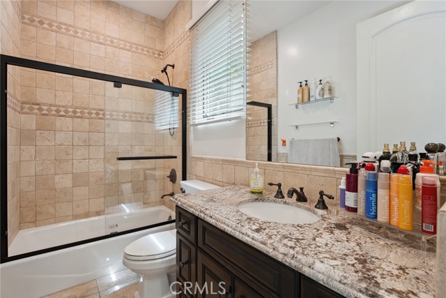 23115 Erwin Street, Woodland Hills CA: https://media.crmls.org/medias/3b5ba256-f176-422b-936f-27fdd7ea3e56.jpg