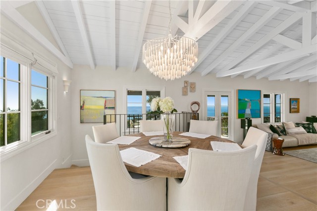 802 Rembrandt Drive, Laguna Beach CA: https://media.crmls.org/medias/3b5bb008-951e-44c1-9a69-d6ad2a253287.jpg