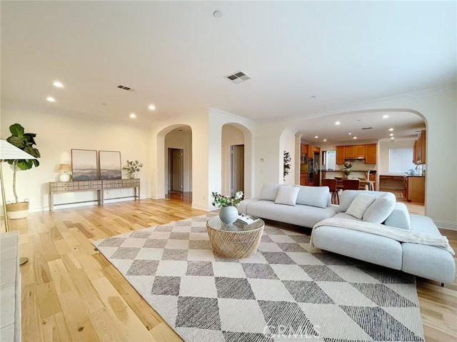 Detail Gallery Image 18 of 39 For 16393 Fox Valley Dr, San Diego,  CA 92127 - 4 Beds | 3/1 Baths