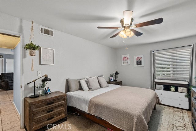 Detail Gallery Image 14 of 20 For 25031 Peachland Ave #165,  Newhall,  CA 91321 - 2 Beds | 2 Baths