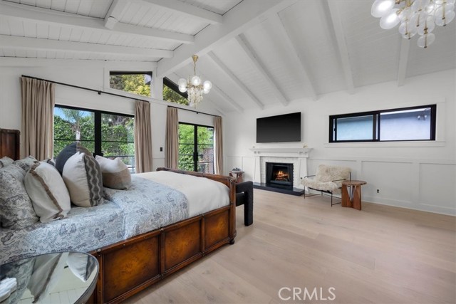 1012 10th Street, Manhattan Beach CA: https://media.crmls.org/medias/3b5c9a4d-7e65-46ea-bc80-757fc2e636fa.jpg