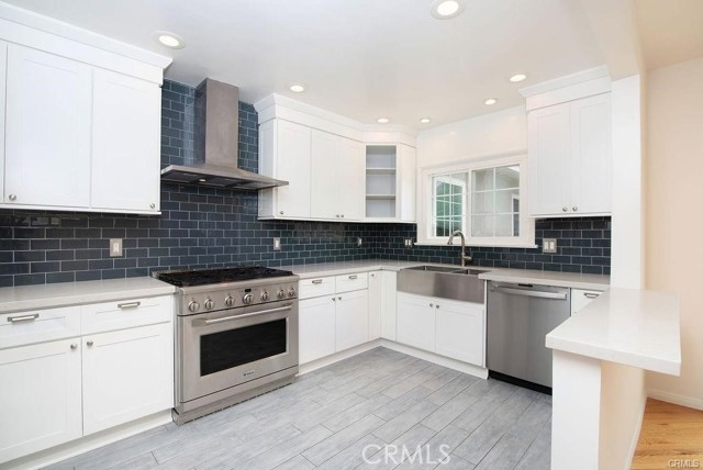 Image 11 of 31 For 3628 Lomina Avenue
