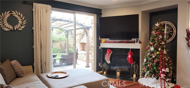 Detail Gallery Image 4 of 22 For 8692 9th #19,  Rancho Cucamonga,  CA 91730 - 3 Beds | 2/1 Baths