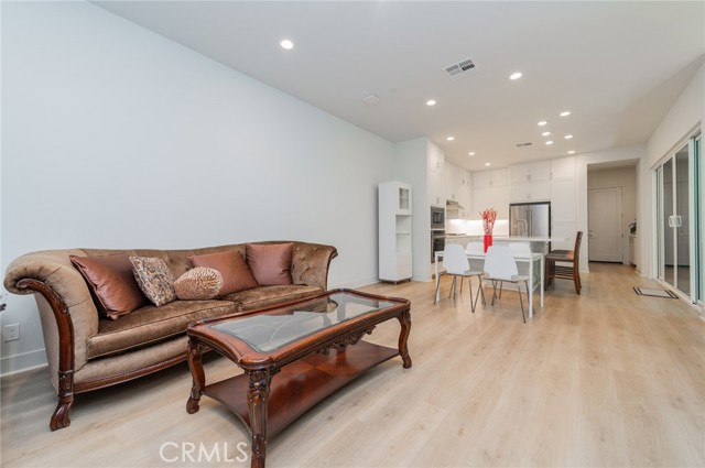 Detail Gallery Image 6 of 30 For 119 Novel, Irvine,  CA 92618 - 3 Beds | 2/2 Baths