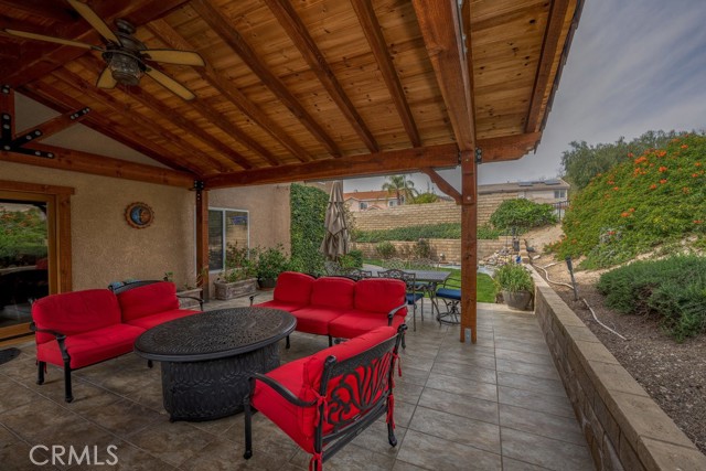 Detail Gallery Image 13 of 45 For 28643 Ponderosa St, Castaic,  CA 91384 - 5 Beds | 2/1 Baths