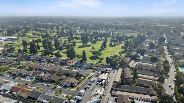 Detail Gallery Image 34 of 42 For 9652 Karmont, South Gate,  CA 90280 - 4 Beds | 2/1 Baths