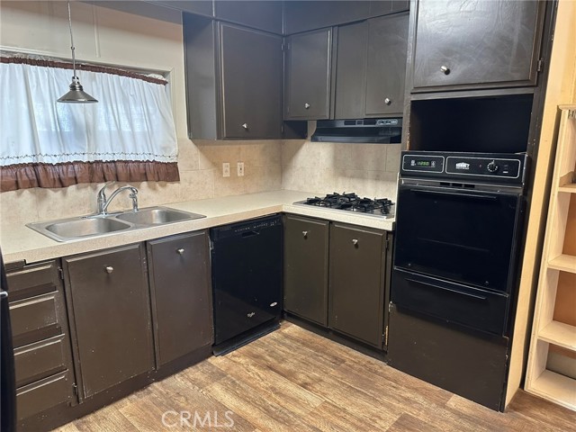 Detail Gallery Image 2 of 14 For 260 N Lyon Ave #159,  Hemet,  CA 92543 - 2 Beds | 2/1 Baths