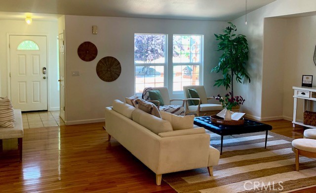 10621 Point Lakeview Road, Kelseyville CA: https://media.crmls.org/medias/3b5e5eb4-3a17-4888-b711-a73cf5ef3f67.jpg
