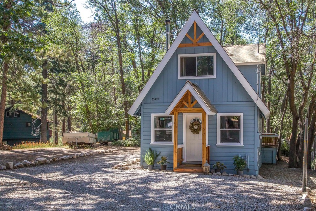 33425 Squirrel Drive, Green Valley Lake, CA 92341