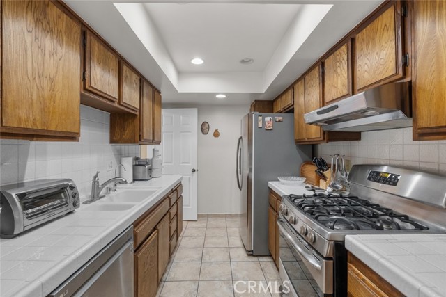 339 West Wilson, 305 photo 14