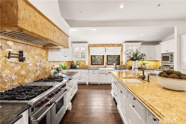 Detail Gallery Image 20 of 68 For 51 Echo, Irvine,  CA 92603 - 7 Beds | 8/5 Baths