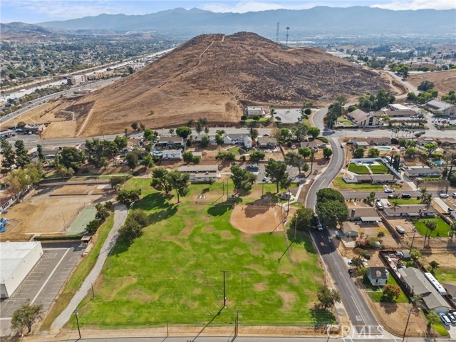 Detail Gallery Image 48 of 48 For 4195 Cedar Ave, Norco,  CA 92860 - 5 Beds | 2/1 Baths