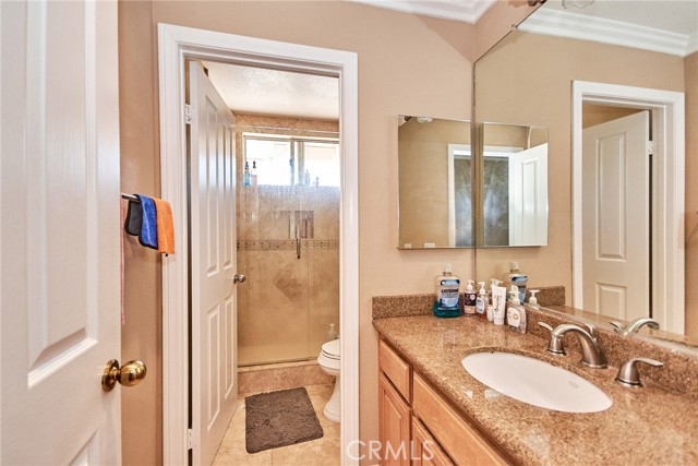 Detail Gallery Image 10 of 15 For 16 Los Felis, Pomona,  CA 91766 - 4 Beds | 4 Baths