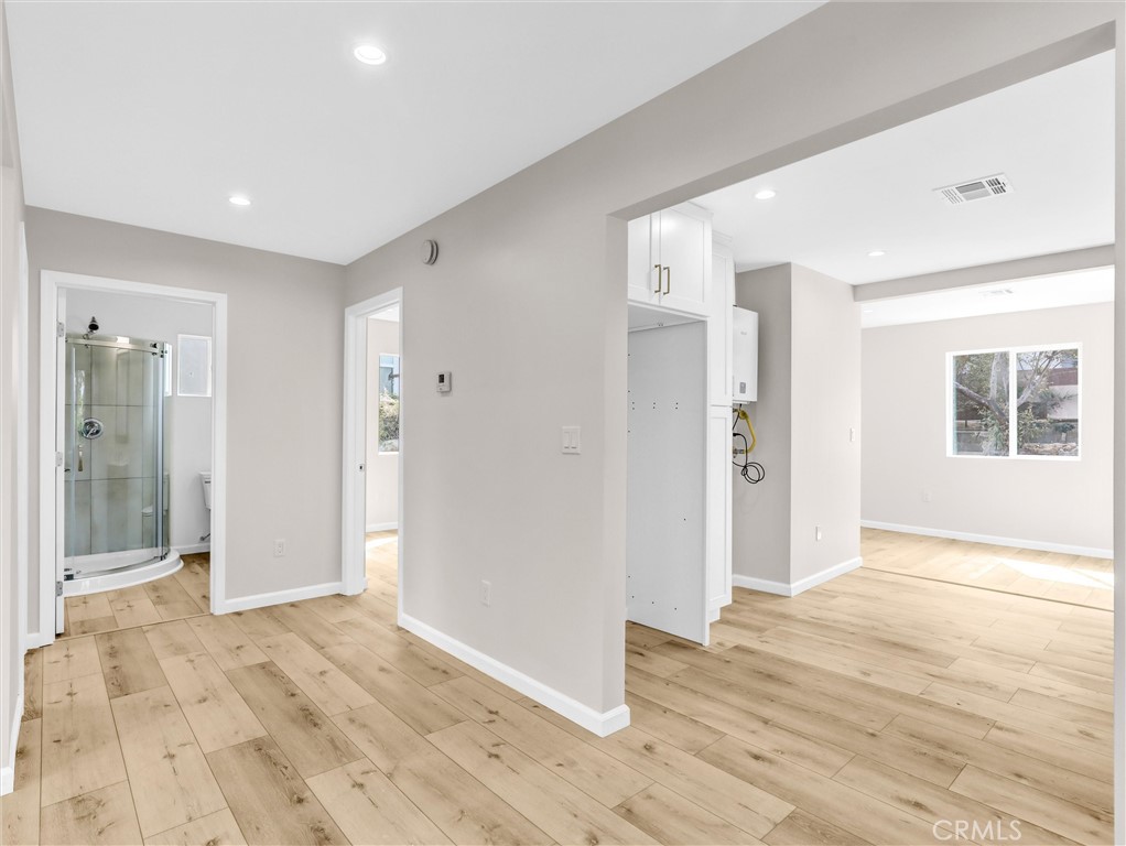 MLS #SR25276132 image #5