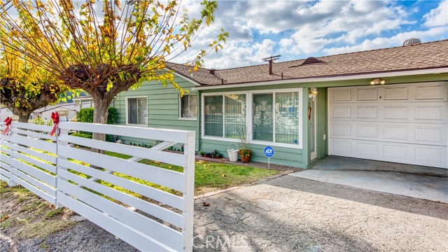 MLS# OC22245962