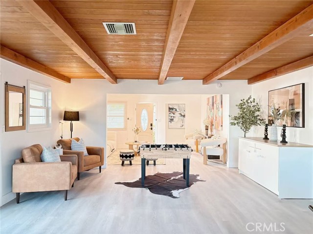 315 E Oakmont Ave, Orange CA: https://media.crmls.org/medias/3b5fc376-bb69-49d2-bff8-f53e681de6d3.jpg