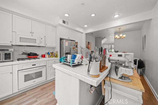 5405 W 149th Place, Hawthorne CA: https://media.crmls.org/medias/3b61f9e4-58d4-4a15-b69d-e5268791c927.jpg