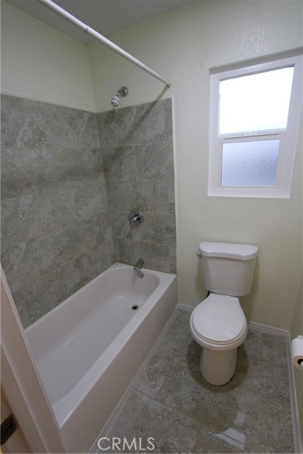 1380 W 48th Street, San Bernardino CA: https://media.crmls.org/medias/3b645122-f056-424b-82c9-72bb9c37b7ee.jpg