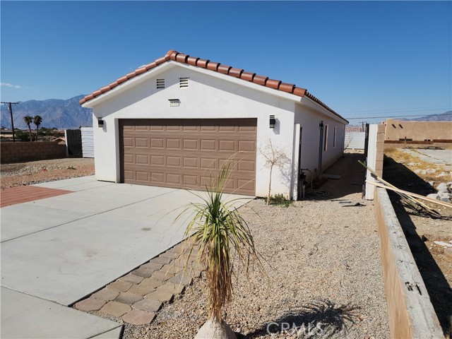 Detail Gallery Image 3 of 14 For 13325 Hermano Way, Desert Hot Springs,  CA 92240 - 4 Beds | 2 Baths