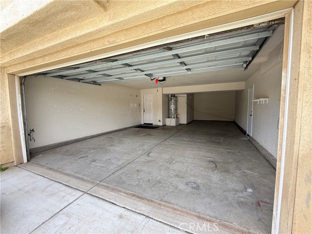 1541 Midnight Sun Drive, Beaumont CA: https://media.crmls.org/medias/3b6479de-1f78-42d4-a245-2542e9767524.jpg