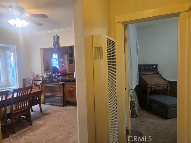 1121 Gladys Avenue, Long Beach CA: https://media.crmls.org/medias/3b64a1fd-861d-4c54-bb82-ae232224db97.jpg