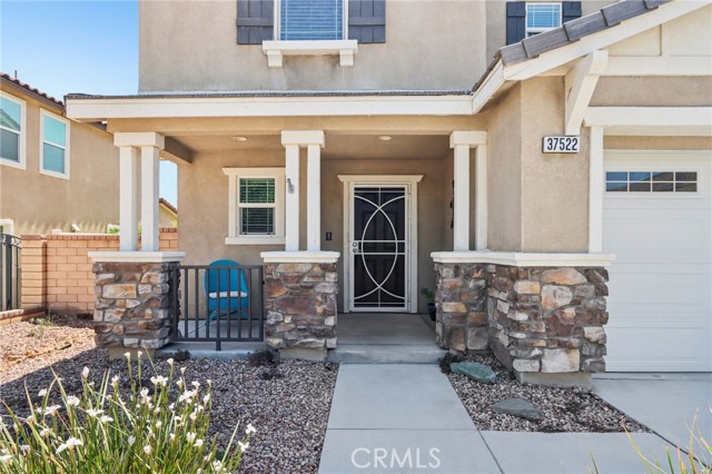 Detail Gallery Image 3 of 28 For 37522 Citron Pl, Palmdale,  CA 93551 - 4 Beds | 2/1 Baths