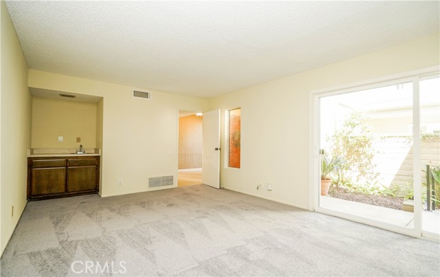 26005 Andrea Court, Mission Viejo CA: https://media.crmls.org/medias/3b651e74-35d7-40cb-a2e7-cc8453c066a7.jpg