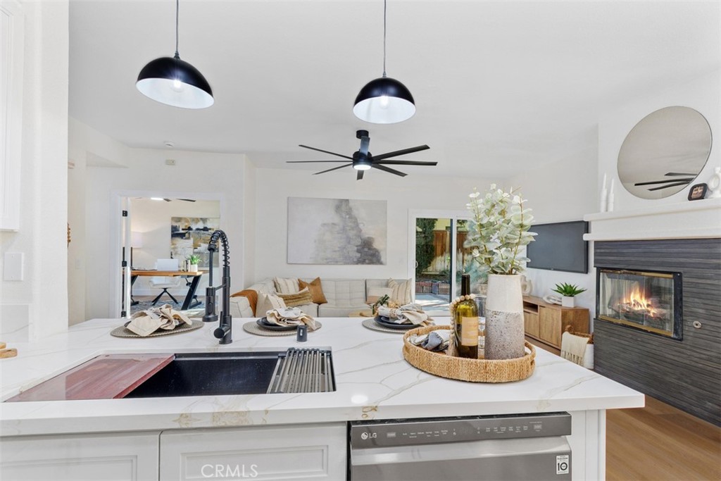 MLS #OC25270791 image #19